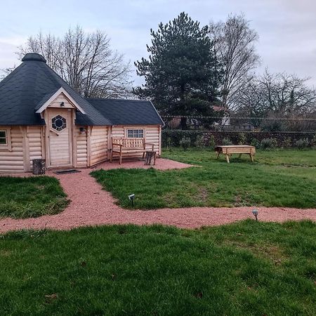 Les Cabanes Du Grand Nord Pradines  Bagian luar foto