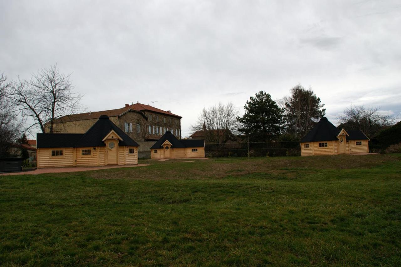 Les Cabanes Du Grand Nord Pradines  Bagian luar foto