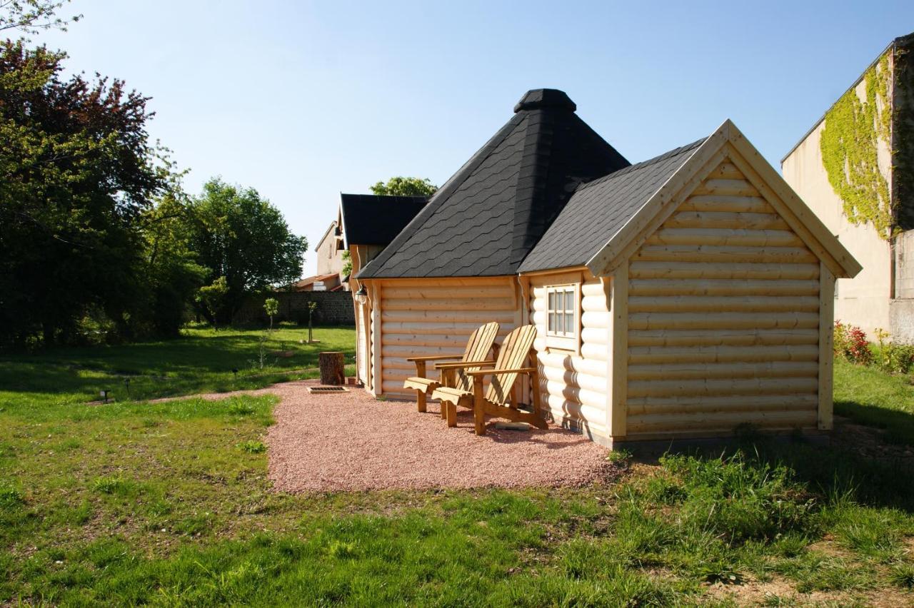 Les Cabanes Du Grand Nord Pradines  Bagian luar foto