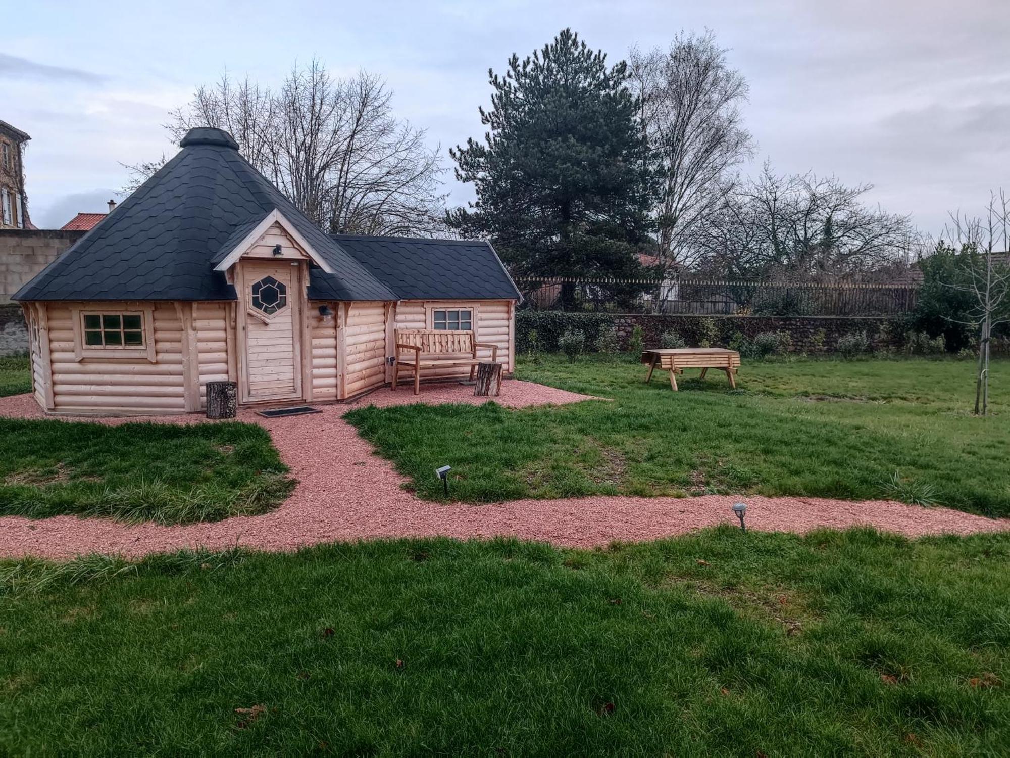 Les Cabanes Du Grand Nord Pradines  Bagian luar foto